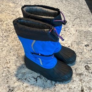 Boy’s Snow Boots ❄️